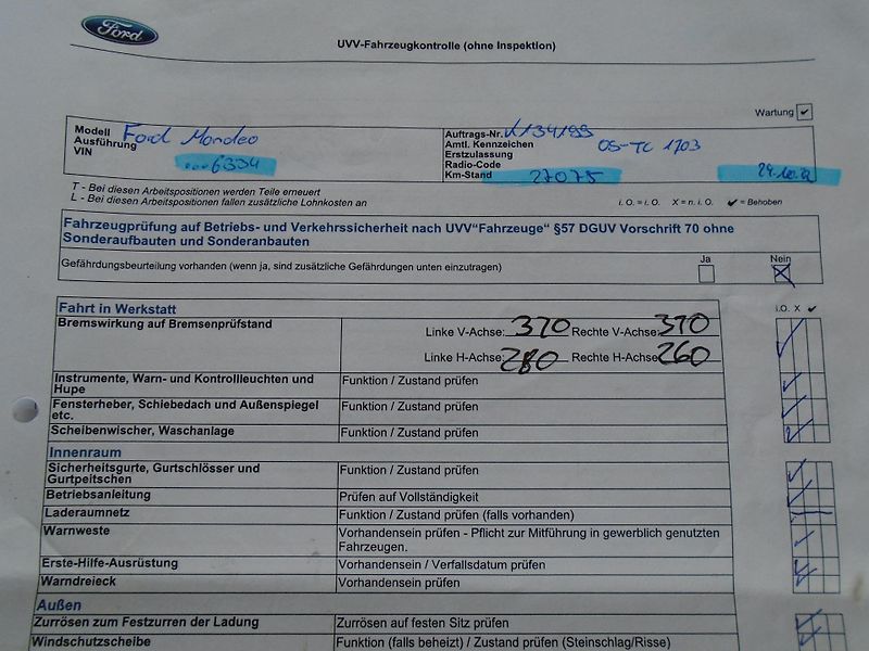 Ford Mondeo 2,0Tdci 140kW Vignale 8AT Navi - fotka 44 z 50
