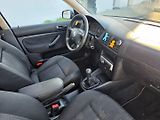 Volkswagen Golf (2001) 1.9 TDI Zimáky - náhled 18