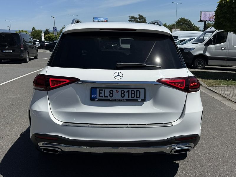 Mercedes-Benz GLE (2022) 350 de 4MATIC SUV - fotka 7 z 61