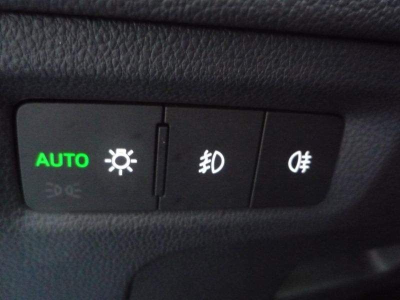 Škoda Octavia (2023) 2,0TDi 110kW DSG STYLE Plus - fotka 8 z 14