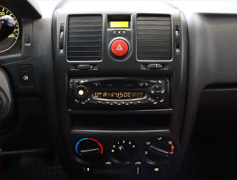 Hyundai Getz (2006) 1.1 i, po STK, zamluveno - fotka 12 z 14