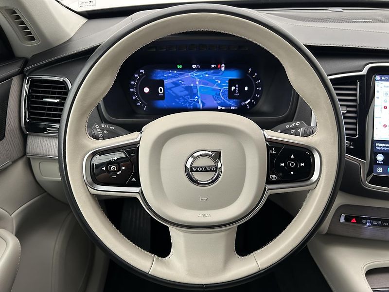 Volvo XC90 2.0 B5 4x4 PLUS Bright Vzduch - fotka 17 z 32