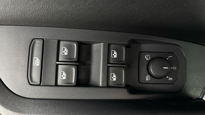 Škoda Kodiaq 2.0 TDI DSG 4x4 Style - fotka 23 z 31