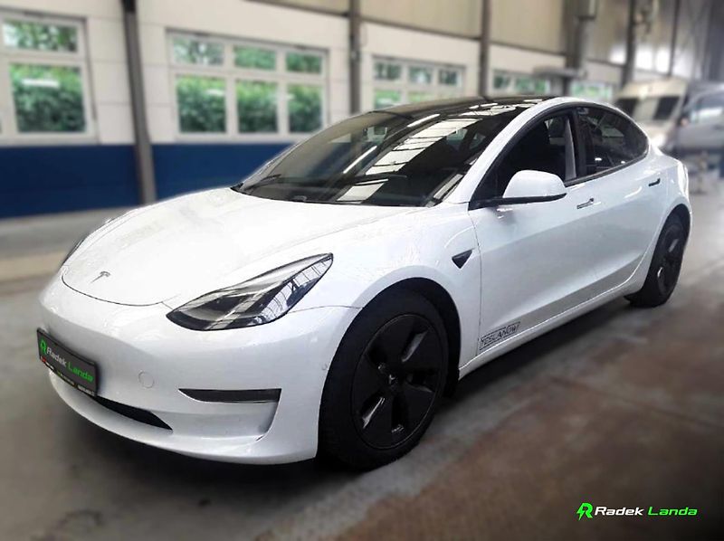 Tesla Model 3 (2021) Long Range AWD 75 kWh | Tažné - fotka 3 z 12