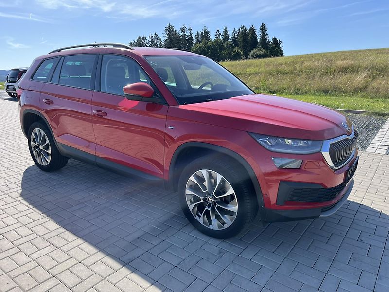 Škoda Kodiaq (2022) 2.0 TDi 110kW 4x4 WEBASTO - fotka 3 z 24