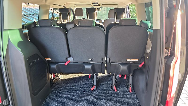 Ford Tourneo Custom (2016) - fotka 13 z 17