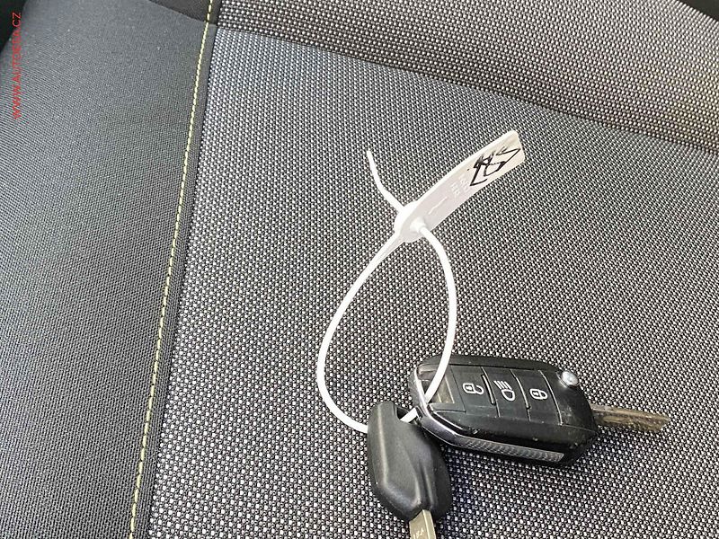 Citroën C3 (2018) 1.2PT, AC, tempo - fotka 15 z 15