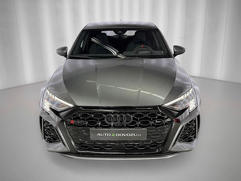 Audi RS 3 QUATTRO, B&O, HUD, VIRTUAL, SP - fotka 3 z 28
