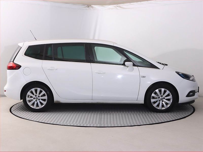Opel Zafira (2019) 1.6 CDTI, 7 míst, Serv.kniha - fotka 6 z 19