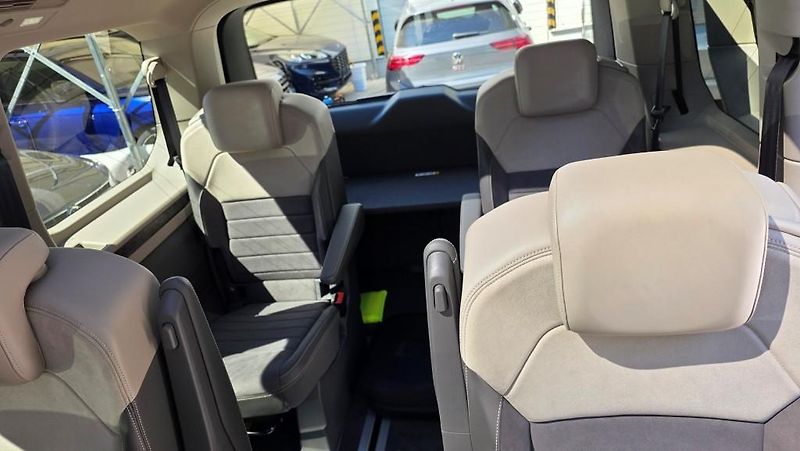 Volkswagen Multivan (2022) 1.4 TSI PHEV 160kW Style - fotka 13 z 51