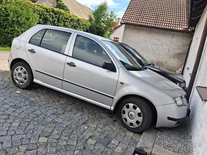 Škoda Fabia (2000) STK 5/28,jasný původ,k opravě - fotka 9 z 19