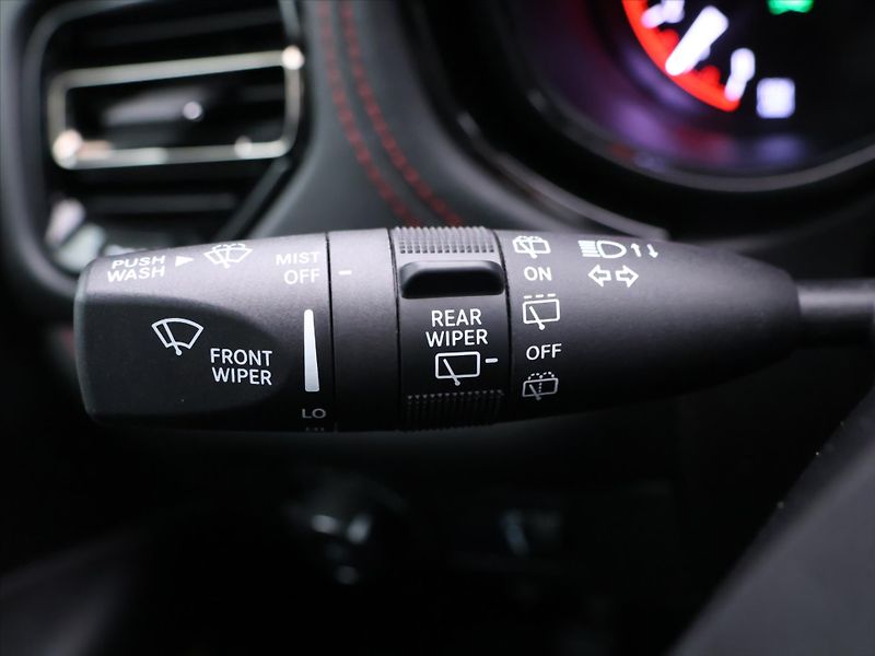 Dodge Durango 5,7 Hemi 268kW R/T Aut. AWD - fotka 22 z 38