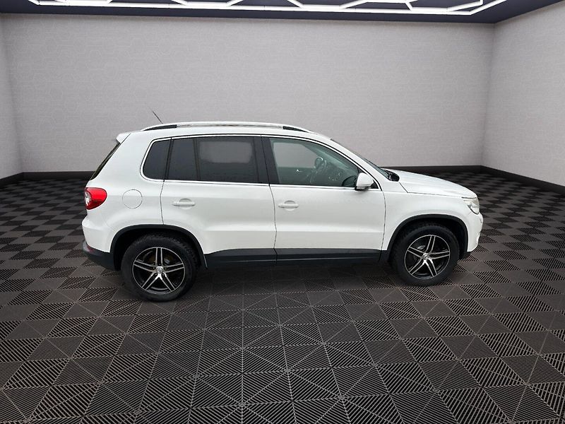 Volkswagen Tiguan (2009) 2.0Tdi 125kw 4x4 - fotka 7 z 30