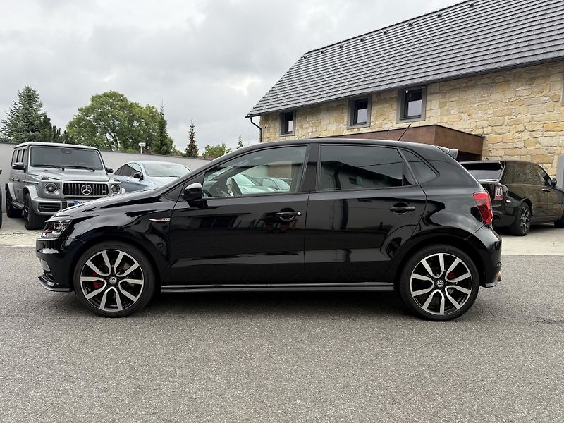 Volkswagen Polo V 1.8 GTI 141 kW - fotka 8 z 21