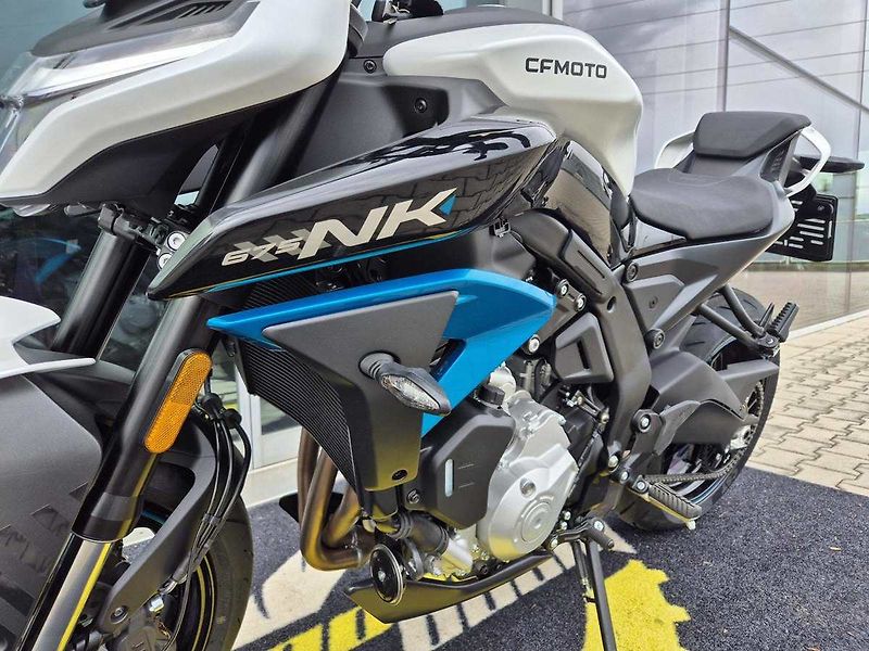 CFMOTO (2026) 675 NK - SKLADEM - fotka 31 z 59