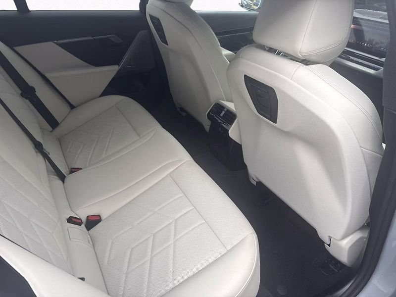 BMW Řada 5 520d xDrive M-Sport DA/PA Pro - fotka 9 z 13