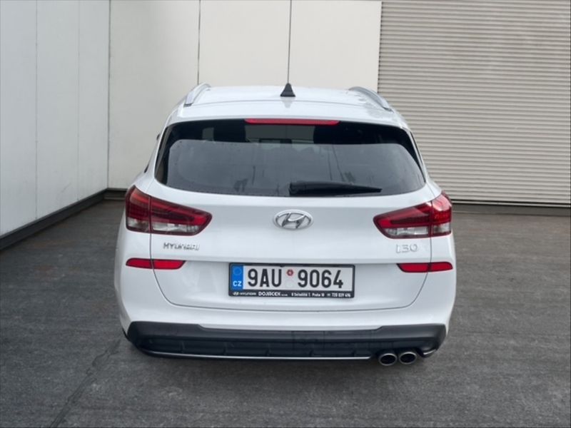 Hyundai i30 1,5 T-GDI N Line - fotka 5 z 11