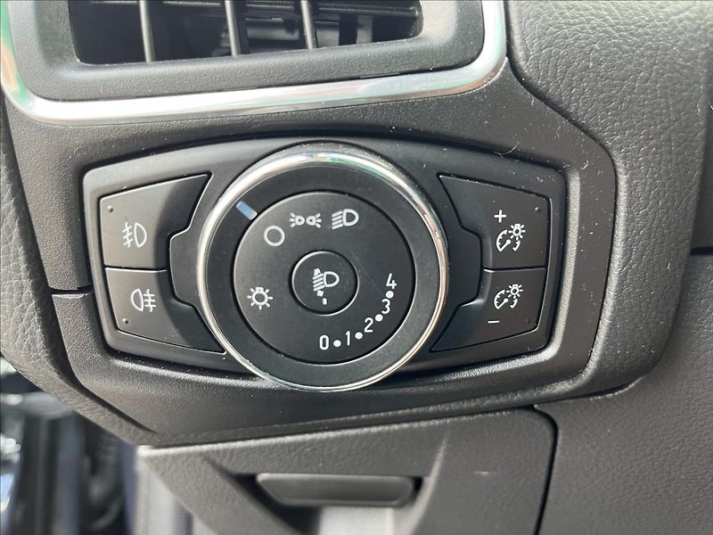 Ford Focus 1,6 TDCi KLIMA ROZVODY SERVIS - fotka 25 z 38