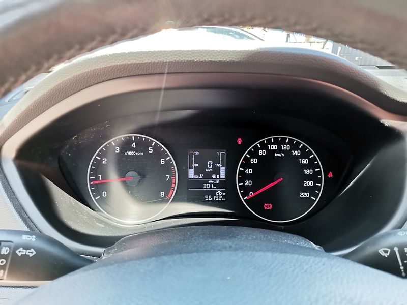 Hyundai i20 (2019) 1.2i 62kw AC Winter PDC - fotka 13 z 25