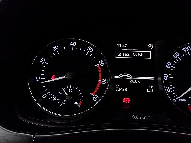 Škoda Fabia (2015) Style Plus 1,2 Tsi 81 Kw DSG - fotka 8 z 32