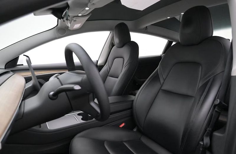 Tesla Model 3 LR AWD SoH 92% FSD - fotka 6 z 24