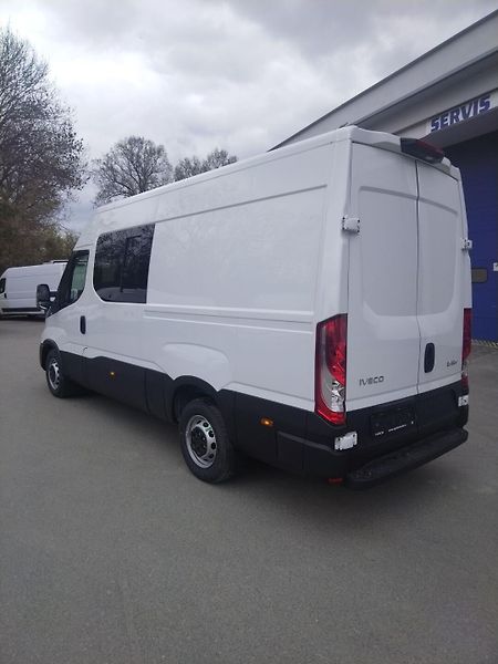 Iveco Daily (2026) 35S14 klima, 6 MÍST! - fotka 3 z 10