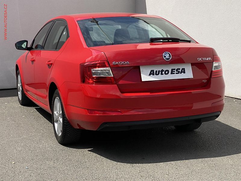 Škoda Octavia (2013) 1.2 TSi, Elegance - fotka 6 z 16