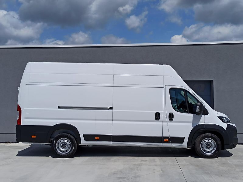 Toyota Proace Max 2.2D 132kW L4H3 NOVÉ  - fotka 3 z 26