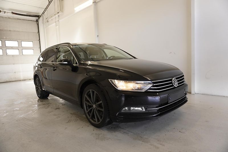 Volkswagen Passat 2.0TDi HIGHLINE DSG - fotka 4 z 42