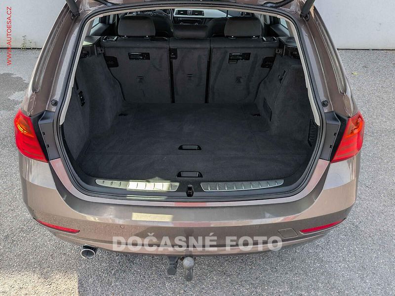BMW Řada 3 (2015) 2.0 D 316d, AC, navi - fotka 7 z 13
