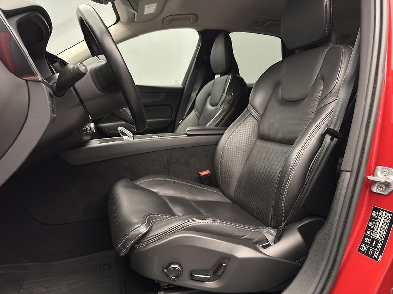 Volvo XC60 B4 INSCRIPTION CZ REZERVACE - fotka 4 z 44