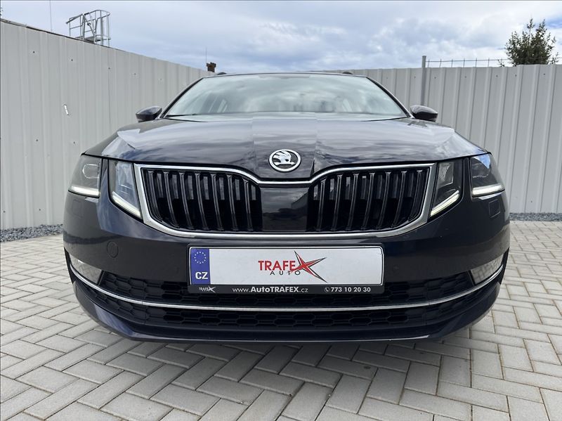 Škoda Octavia 2,0 TDI DSG STYLE DPH 1.maj ČR - fotka 2 z 50