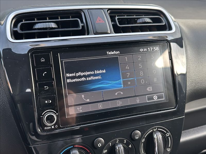 Mitsubishi Space Star 1,2 71PS  Invite A/T - fotka 34 z 53