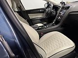 Ford Mondeo 2.0 Hybrid ecvT Aut Vignale P - náhled 17