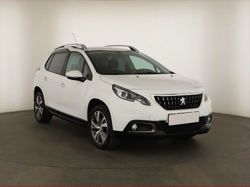 Peugeot 2008 (2018) 1.2 PureTech, Automat - fotografie inzerátu