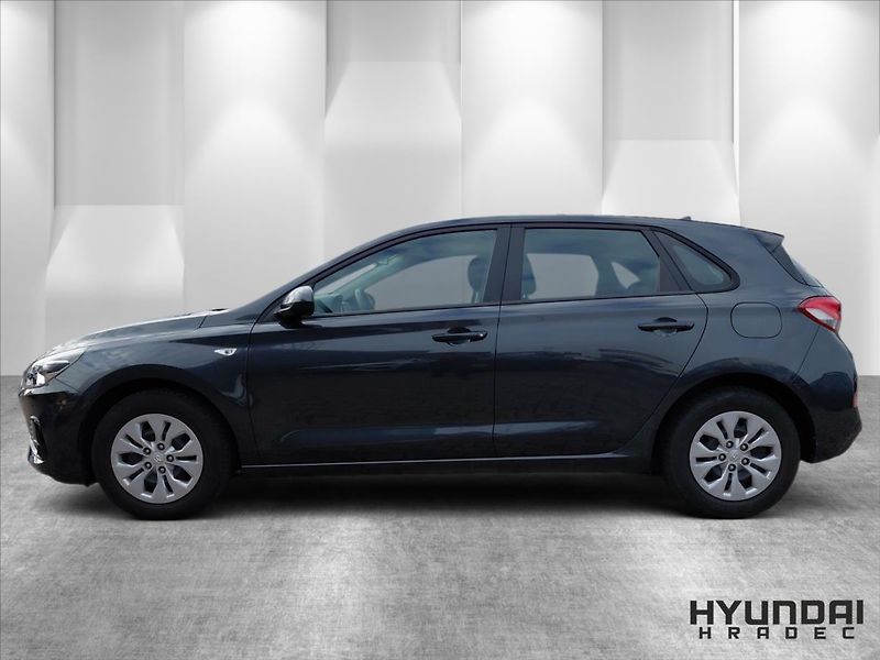 Hyundai i30 1,5   1.5 Start Plus - fotka 8 z 22