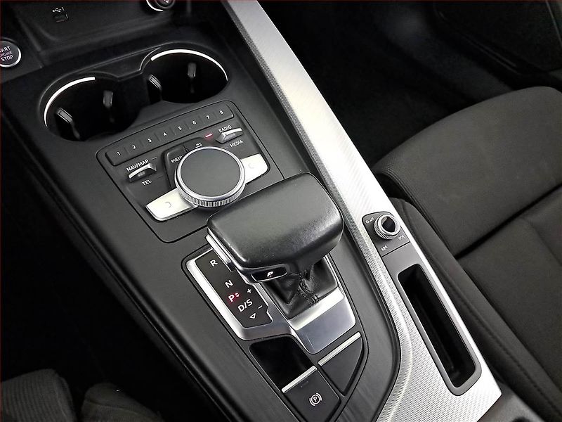 Audi A4 (2019) 40 TDI, 4X4, Automat, Navi - fotka 13 z 18