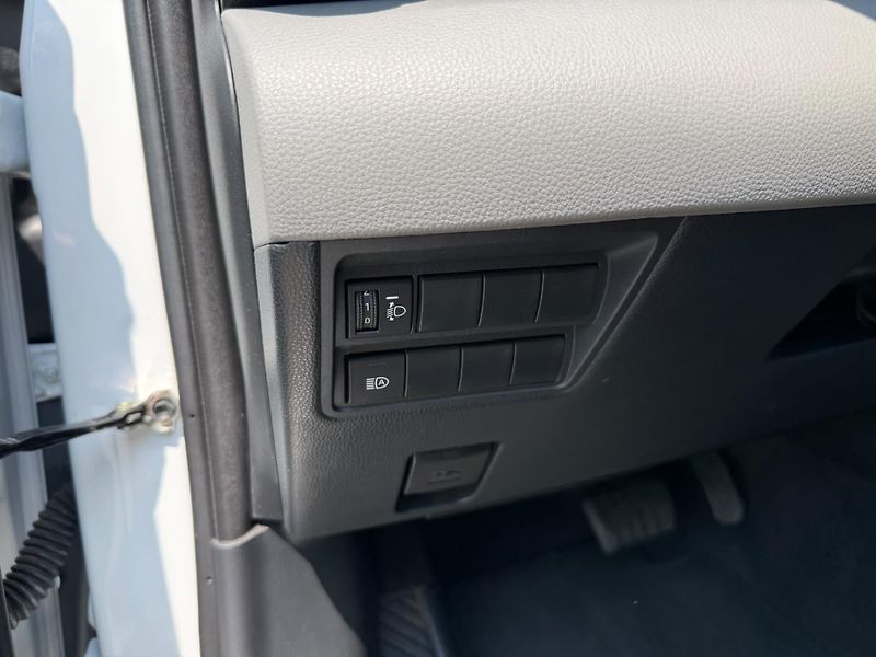 Toyota Yaris Cross 1.5 HSD e-CVT Comfort Tech - fotka 13 z 27