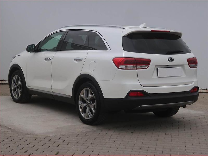 Kia Sorento (2017) 2.2 CRDi - fotka 4 z 19