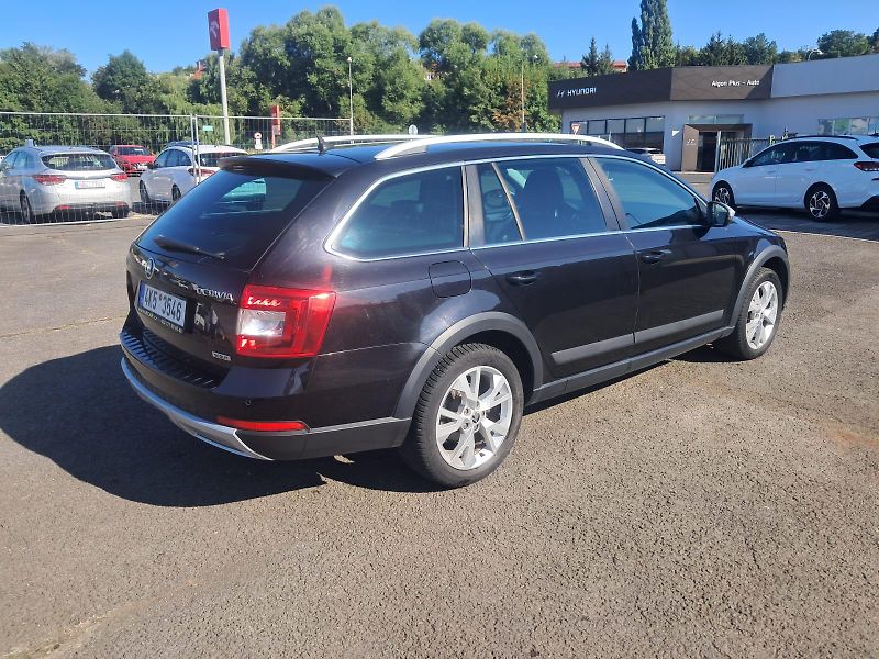 Škoda Octavia (2015) 2,0 TDI 110 kW SCOUT - fotka 4 z 23