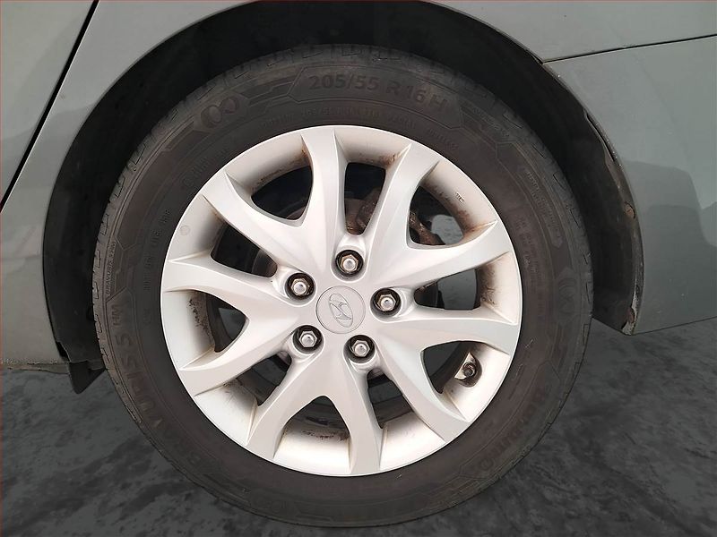 Hyundai i30 (2008) 1.6, po STK, za skvělou cenu - fotka 15 z 17