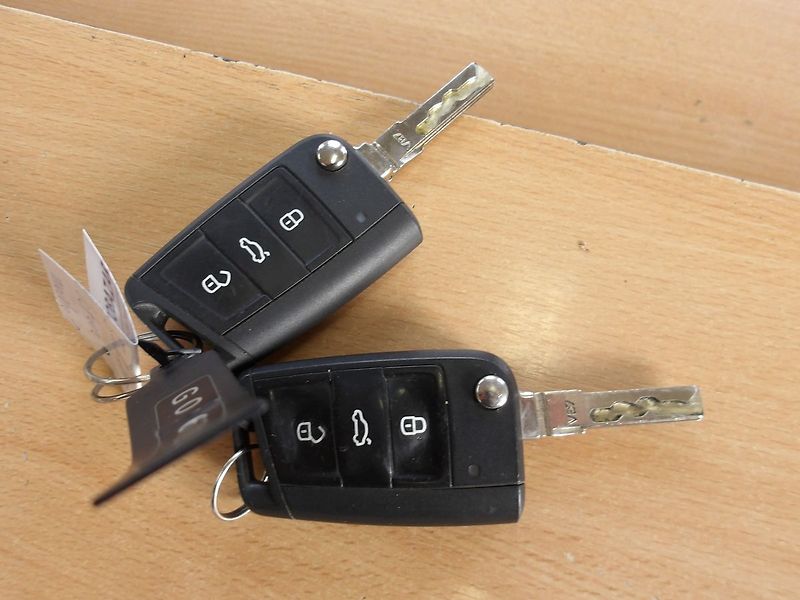 Škoda Octavia 1,6TDi 1.MAJITEL ! NAJ.137000k - fotka 30 z 30