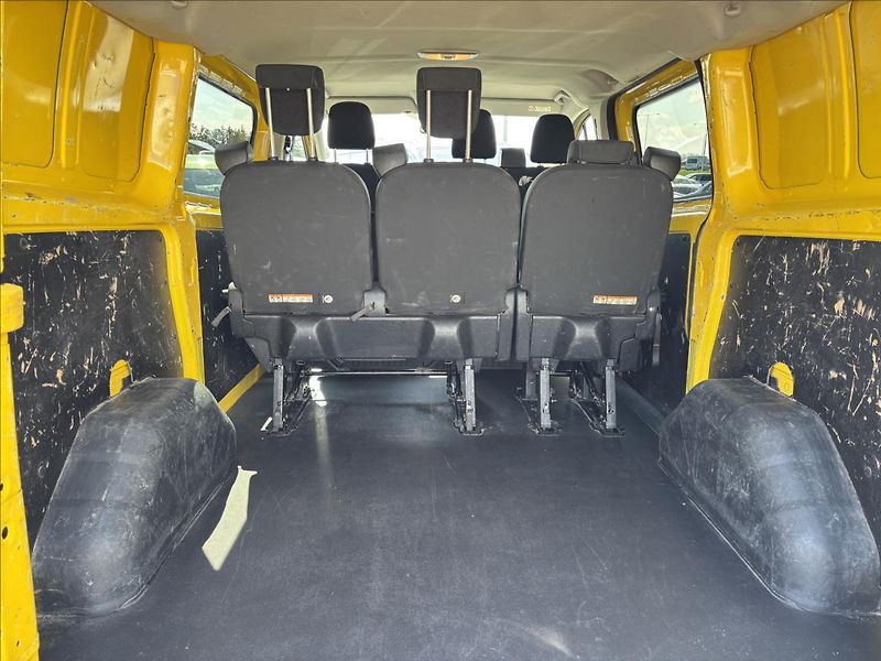 Ford Transit Custom 2,0 EcoBlue 79kW KombiVan L1 - fotka 10 z 32