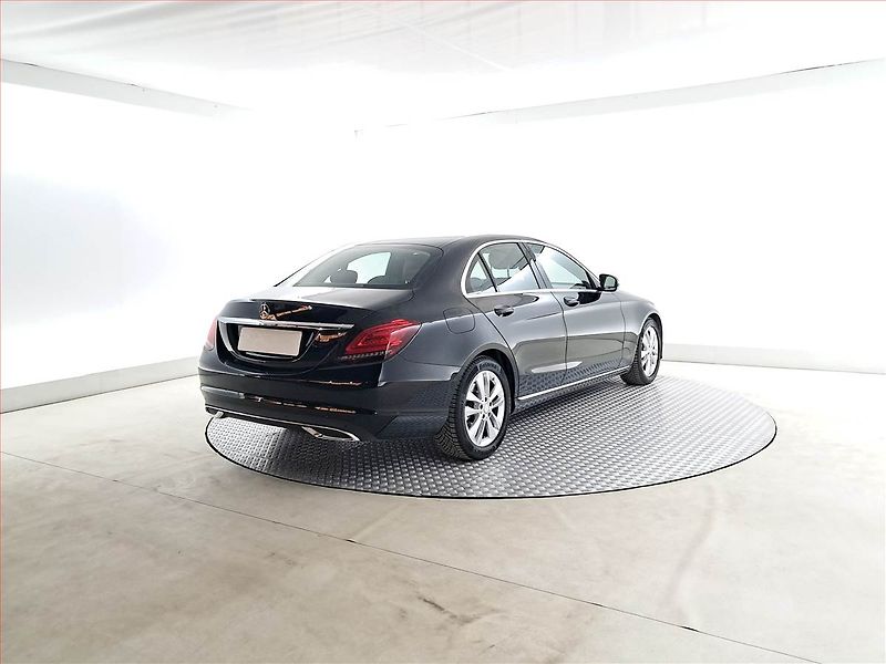 Mercedes-Benz Třídy C (2020) C 200 d - fotka 5 z 18
