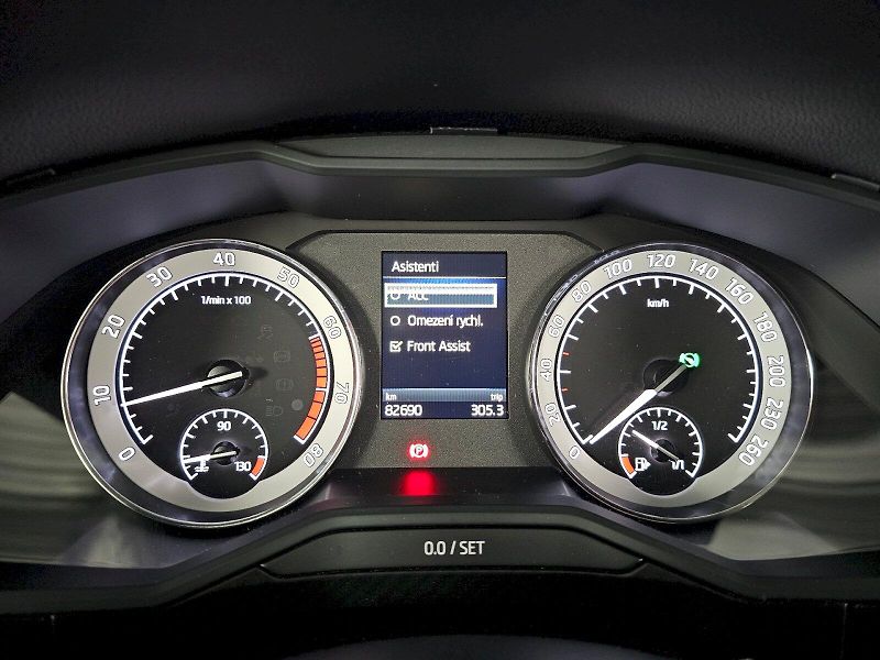 Škoda Superb (2020) 1.5TSI 110kW DSG SPORTLINE NAV - fotka 18 z 28