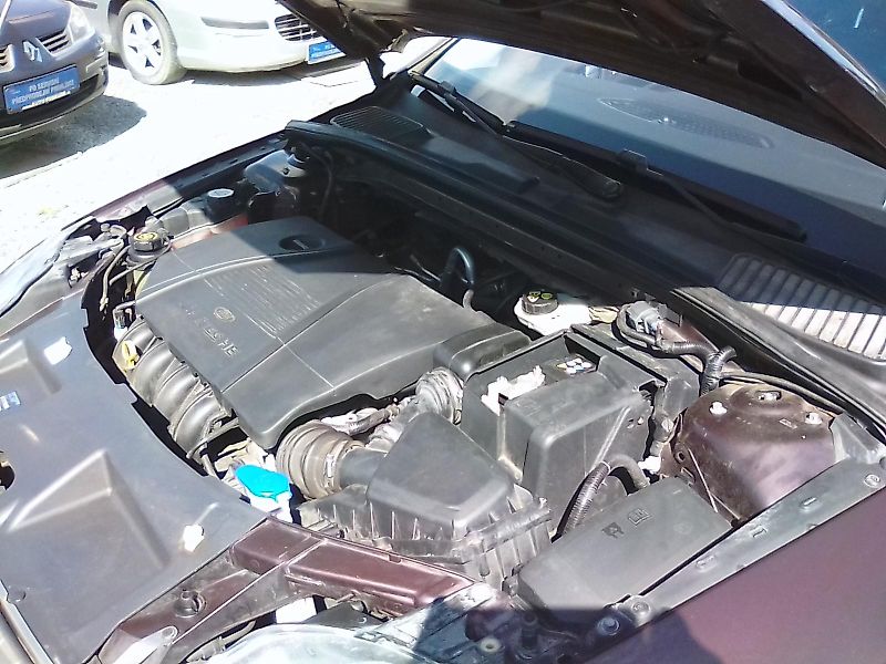 Ford Mondeo (2009) 2.0i 16V Titanium, ser. knížka - fotka 30 z 32