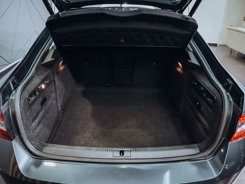Škoda Superb 2.0TDI, Style DSG 110 kW - fotka 6 z 24