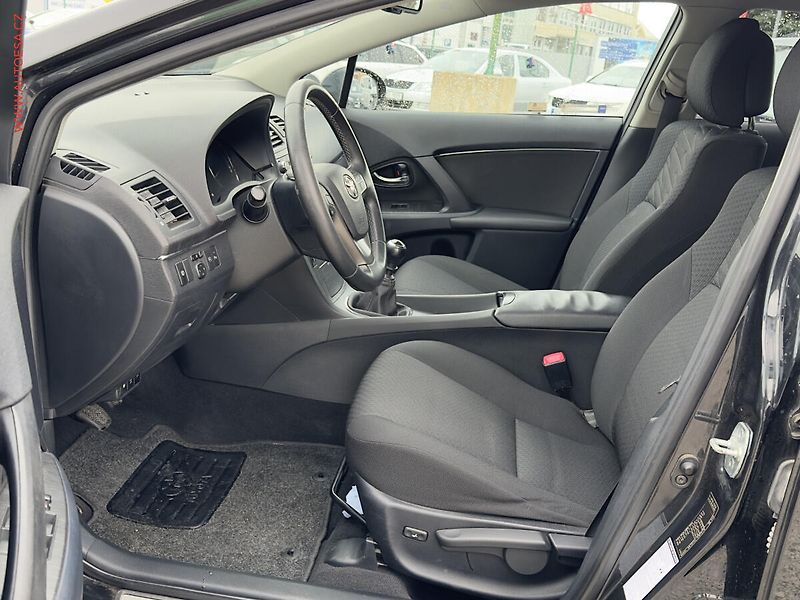 Toyota Avensis (2012) 2.0d, 1.maj,ČR, Xenon, AC - fotka 9 z 17