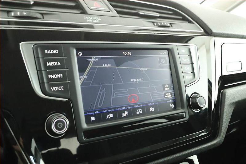 Volkswagen Touran (2016) 2.0 TDI, Automat, Serv.kniha - fotka 13 z 20