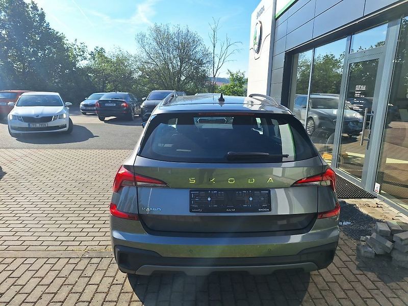 Škoda Kamiq Selection 1,0TSI 70kW - fotka 6 z 11